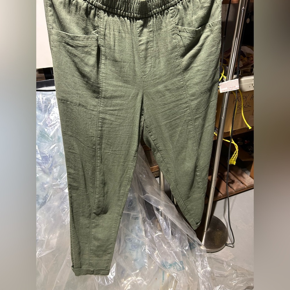 Old Navy size small khaki linen and rayon pants